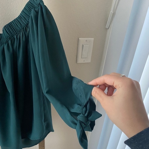 Off the shoulder - hunter green blouse - Picture 4 of 5